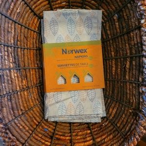 NWT Norwex Reusable Leaf Napkins Set of 4
